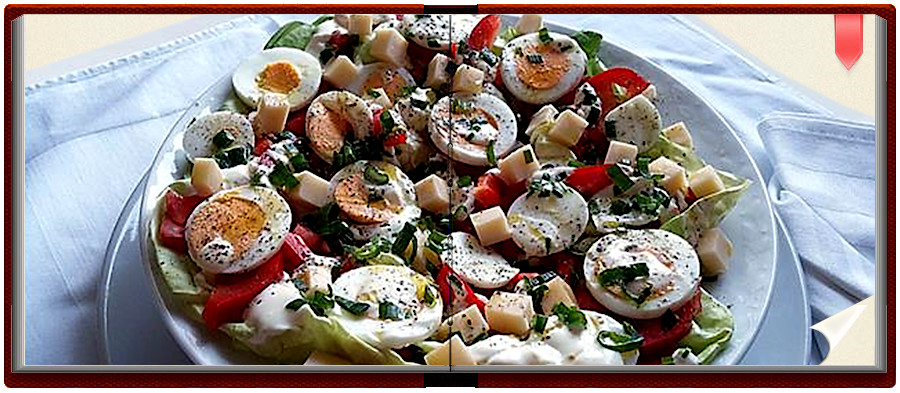 Salat mit Eier und Gouda